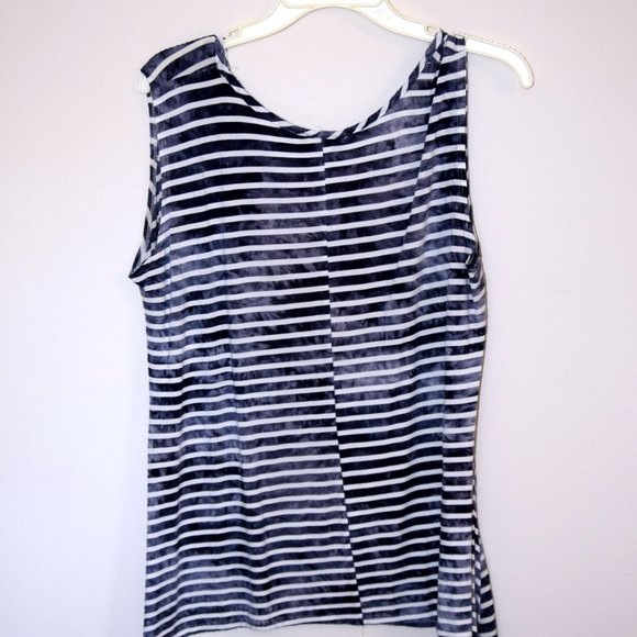 Womens Tank Top with White and Blue Tie-Dyed Stipes, Longer on the Sides - Picture 3 of 4